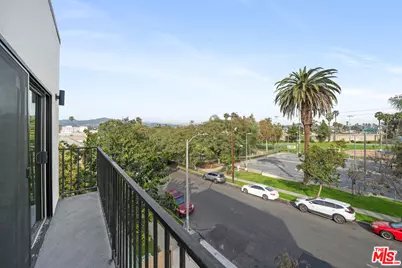 915 N Hobart Blvd, Los Angeles, CA 90029 - Photo 26