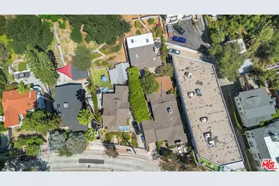 2652 N Beachwood Dr, Los Angeles, CA 90068 - Photo 4