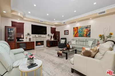 5303 Mecca Ave, Tarzana, CA 91356 - Photo 14