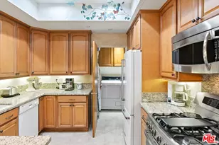 14630 Dickens St, Sherman Oaks, CA 91403 - Photo 18
