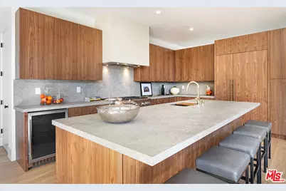 3985 McLaughlin Ave, Los Angeles, CA 90066 - Photo 10