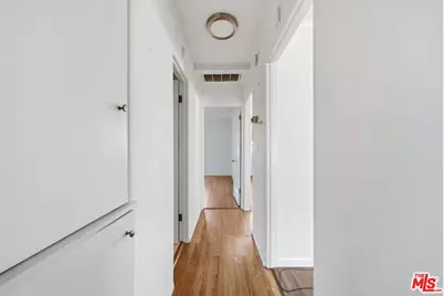 14707 Addison St, Sherman Oaks, CA 91403 - Photo 12