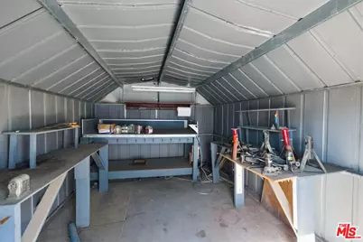 17124 Schollview Ave, Palmdale, CA 93591 - Photo 22