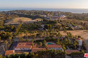 29081 Pacific Coast Hwy, Malibu, CA 90265 - Photo 2