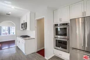 12631 Miranda St, Valley Village, CA 91607 - Photo 16