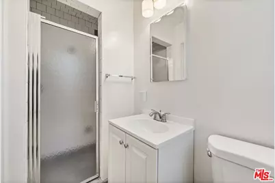 2612 Locksley Pl, Los Angeles, CA 90039 - Photo 22