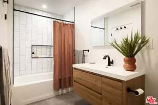 3658 Kelton Ave, Los Angeles, CA 90034 - Photo 22