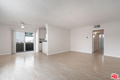 131 S Orlando Ave #3, Los Angeles, CA 90048 - Photo 1