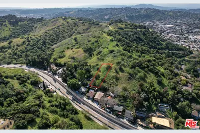 5340 N Lodge Ave, Los Angeles, CA 90042 - Photo 1