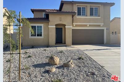 10333 Saddleback Dr, Adelanto, CA 92301 - Photo 1