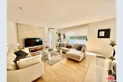 1144 10th St #9, Santa Monica, CA 90403 - Photo 1