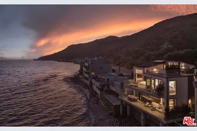 18954 Pacific Coast Highway, Malibu, CA 90265 - Photo 1