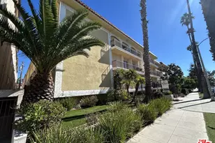 1033 6th St, Santa Monica, CA 90403 - Photo 1