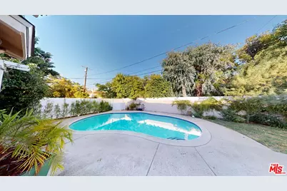 7400 Amestoy Ave, Van Nuys, CA 91406 - Photo 1