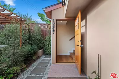 10627 Esther Ave, Los Angeles, CA 90064 - Photo 1