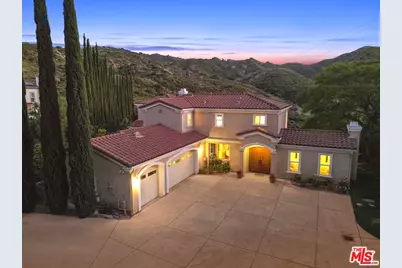 969 Crown Hill Dr, Simi Valley, CA 93063 - Photo 1