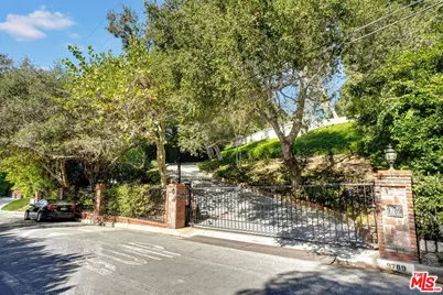 9789 Oak Pass Rd, Beverly Hills, CA 90210 - Photo 1