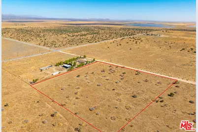 190 W Avenue D-4, Lancaster, CA 93536 - Photo 1