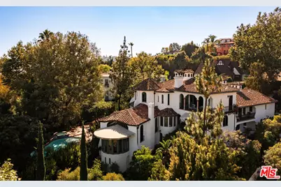 2338 Chislehurst Dr, Los Angeles, CA 90027 - Photo 1