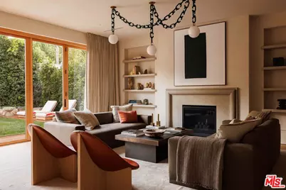 12128 Viewcrest Rd, Studio City, CA 91604 - Photo 1