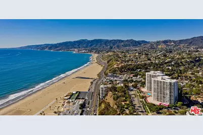 201 Ocean Ave #402P, Santa Monica, CA 90402 - Photo 1