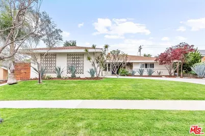 5235 S Garth Ave, Los Angeles, CA 90056 - Photo 1