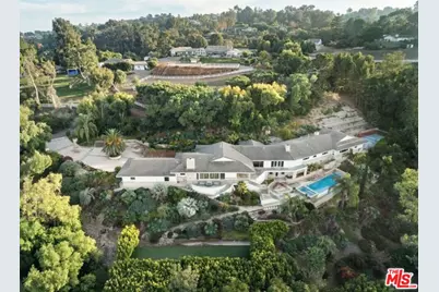 2 Pine Tree Ln, Rolling Hills, CA 90274 - Photo 1