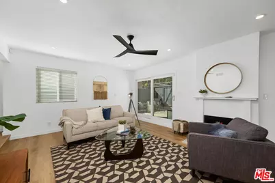 5539 S La Cienega Blvd #7A, Los Angeles, CA 90056 - Photo 1