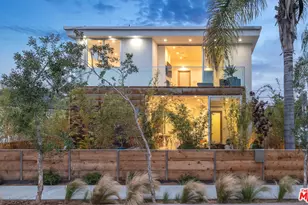 2405 Boone Ave, Venice, CA 90291 - Photo 1