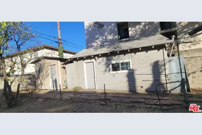 425 Burchett St, Glendale, CA 91203 - Photo 1