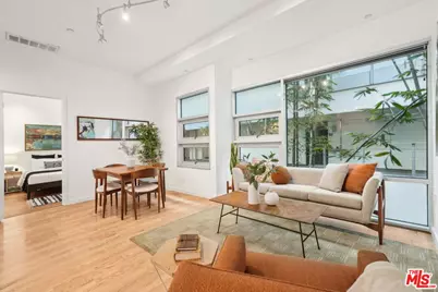630 W 6th St #410, Los Angeles, CA 90017 - Photo 1