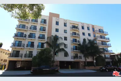 311 S Gramercy Pl #204, Los Angeles, CA 90020 - Photo 1