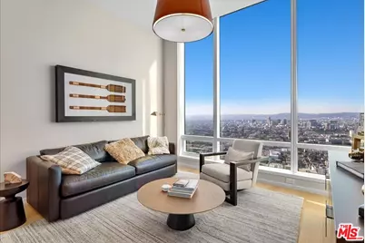 877 Francisco St #4201, Los Angeles, CA 90017 - Photo 1