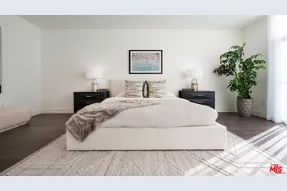 425 N Palm Dr #301, Beverly Hills, CA 90210 - Photo 1