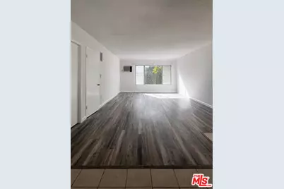 557 N Kings Rd #3, West Hollywood, CA 90048 - Photo 1