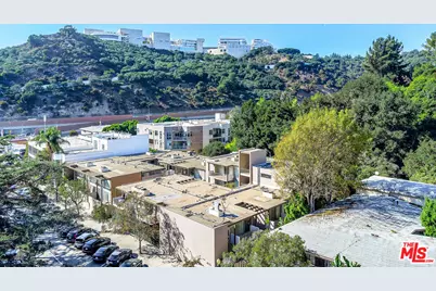 833 Moraga Dr, Los Angeles, CA 90049 - Photo 1