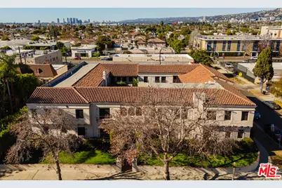 455 N Sycamore Ave, Los Angeles, CA 90036 - Photo 1