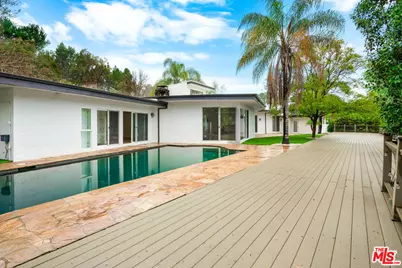 15645 Crownridge Pl, Sherman Oaks, CA 91403 - Photo 1