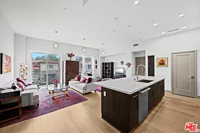 820 Mission St #211, South Pasadena, CA 91030 - Photo 1