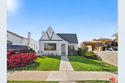 7827 S Hobart Blvd, Los Angeles, CA 90047 - Photo 1