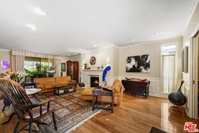 455 N Oakhurst Dr #A2, Beverly Hills, CA 90210 - Photo 1