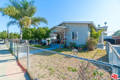 674 W 59th Pl, Los Angeles, CA 90044 - Photo 1