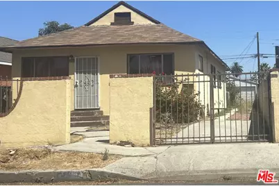 1363 W 38th St, Los Angeles, CA 90062 - Photo 1
