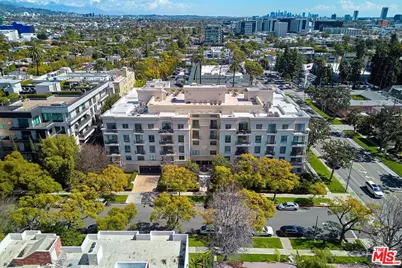 430 N Oakhurst Dr #202, Beverly Hills, CA 90210 - Photo 1