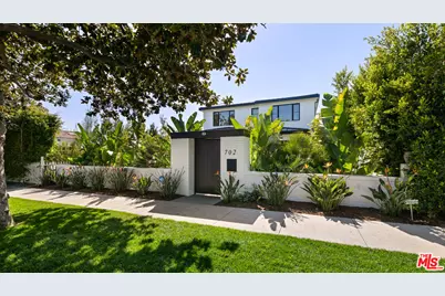 702 11th St, Santa Monica, CA 90402 - Photo 1