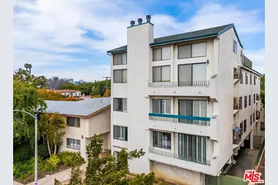 2008 S Bentley Ave #3, Los Angeles, CA 90025 - Photo 1