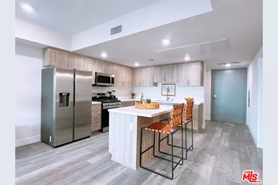 3050 W 11th St #507, Los Angeles, CA 90006 - Photo 1