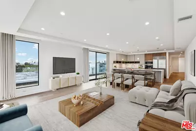 725 N Croft Ave #309, Los Angeles, CA 90069 - Photo 1