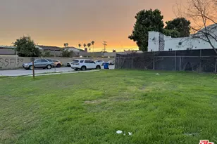 3413 W 63rd St, Los Angeles, CA 90043 - Photo 1