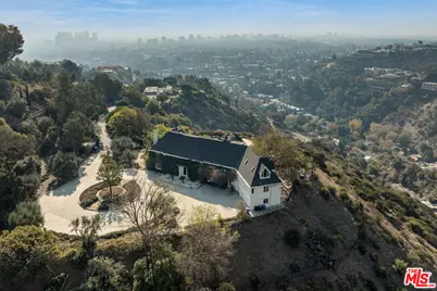 1501 Tower Grove Dr, Beverly Hills, CA 90210 - Photo 1